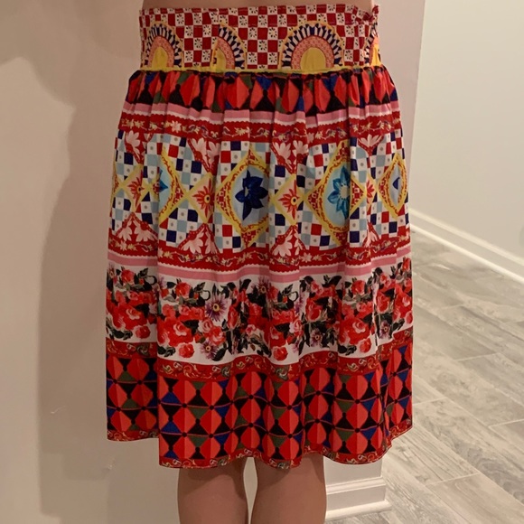 Lola and the Boys skirt, never worn, perfect cond - Picture 4 of 5